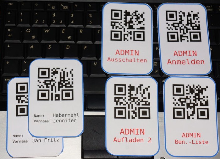 QR-Code-Zugangskarten für Maoam-Automat (Foto: Peter Habermehl)